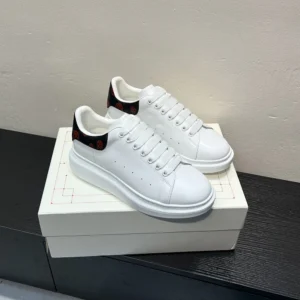 Alexander Mcqueen Unisex Oversized Sneaker in White/Red 553680WI
