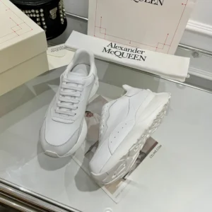 Alexander Mcqueen Unisex Sprint Runner in White 841162WI