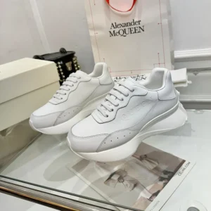 Alexander Mcqueen Unisex Sprint Runner in White 841162WI