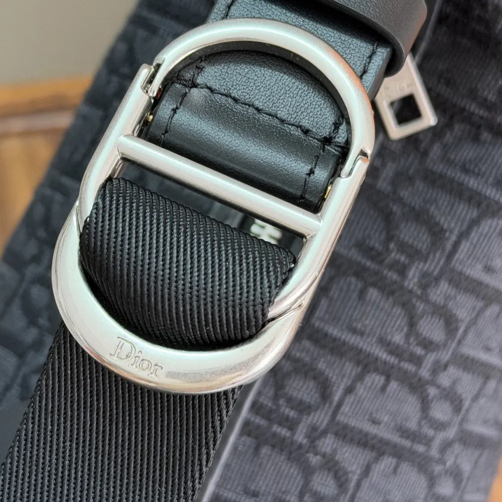 Dior Men Jett Pouch Black Dior Oblique Jacquard 2DBCA612YUS 8 Dior Men Jett Pouch Black Dior Oblique Jacquard 2DBCA612YUS