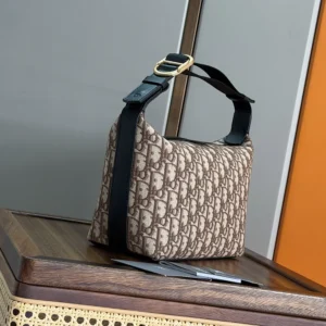 Dior Men Jett Pouch Brown Dior Oblique Jacquard 2DBCA612YUS