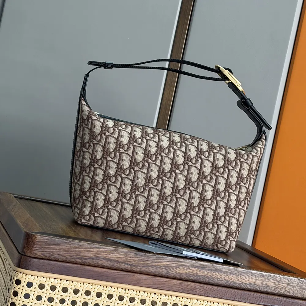Dior Men Jett Pouch Brown Dior Oblique Jacquard 2DBCA612YUS 3 Dior Men Jett Pouch Brown Dior Oblique Jacquard 2DBCA612YUS