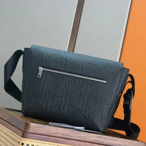 Dior Men Small Dior Jett Messenger Bag with Flap Black Dior Gravity Leather