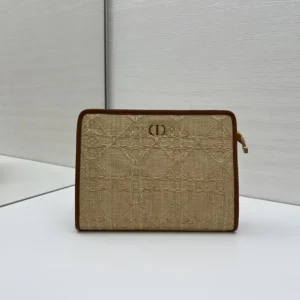 Dior Women 30 Montaigne Dea Pouch Natural Cannage Raffia S2107UMRN