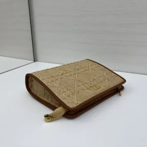 Dior Women 30 Montaigne Dea Pouch Natural Cannage Raffia S2107UMRN