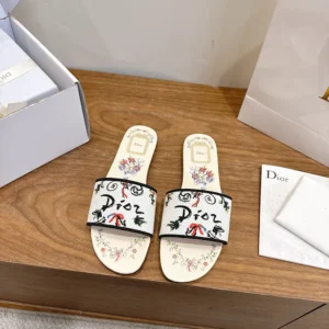 Dior Women Dioriviera Dway Slide White Embroidered Cotton and Multicolor Dior Arabesque Motif