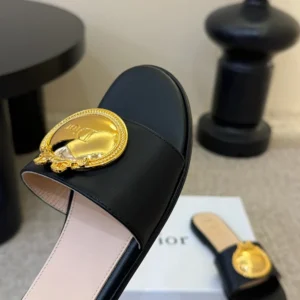 Dior Women Médaillon Buckle Slide Black Lambskin KCO694LAB