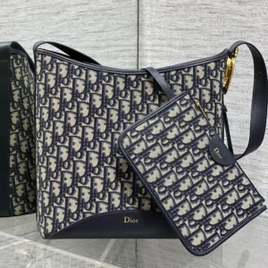 Dior Women Medium Dior Médaillon Bucket Bag Blue Dior Oblique Jacquard M1532QTZQ