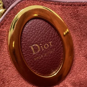 Dior Women Medium Dior Médaillon Bucket Bag Garance Red Grained Calfskin M1532QUQW