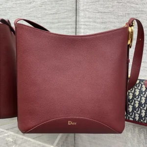Dior Women Medium Dior Médaillon Bucket Bag Garance Red Grained Calfskin M1532QUQW