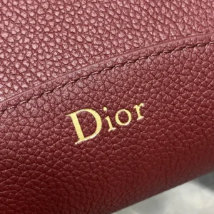 Dior Women Medium Dior Médaillon Bucket Bag Garance Red Grained Calfskin M1532QUQW
