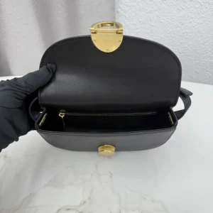 Dior Women Small Dior Médaillon Flap Bag Black Grained Calfskin M3919QDWP
