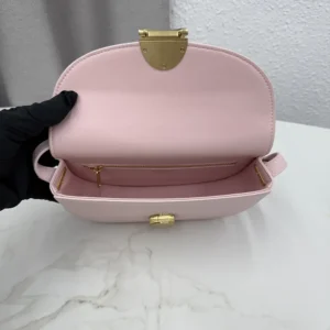 Dior Women Small Dior Médaillon Flap Bag Rose Tendre Grained Calfskin M3919QDWP