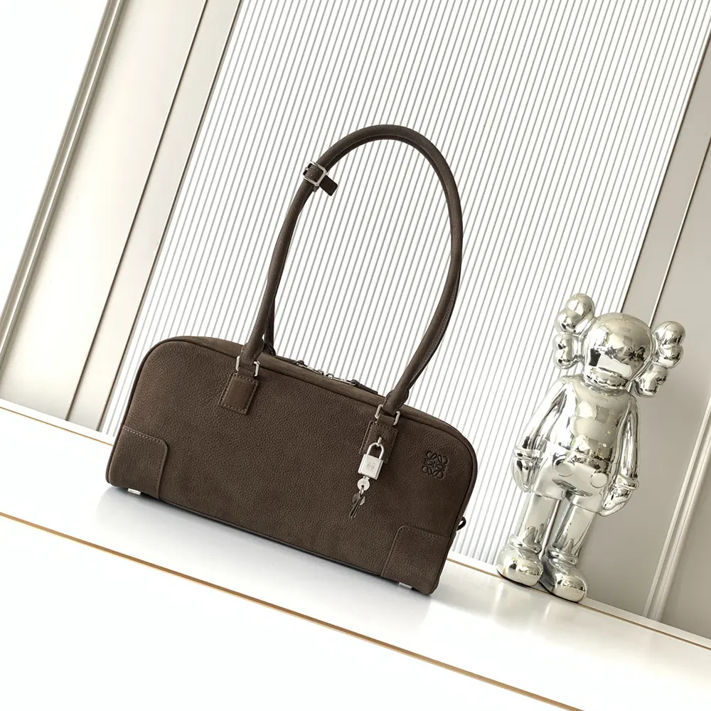 Loewe Unisex Amazona 31 Cropped Bag in Grained Nubuck A039N31X04