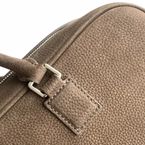 Loewe Unisex Amazona 31 Cropped Bag in Grained Nubuck A039N31X04