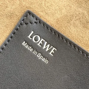 Loewe Unisex Panta Amazona 31 Cropped Bag in Shiny Calfskin A039N31X02