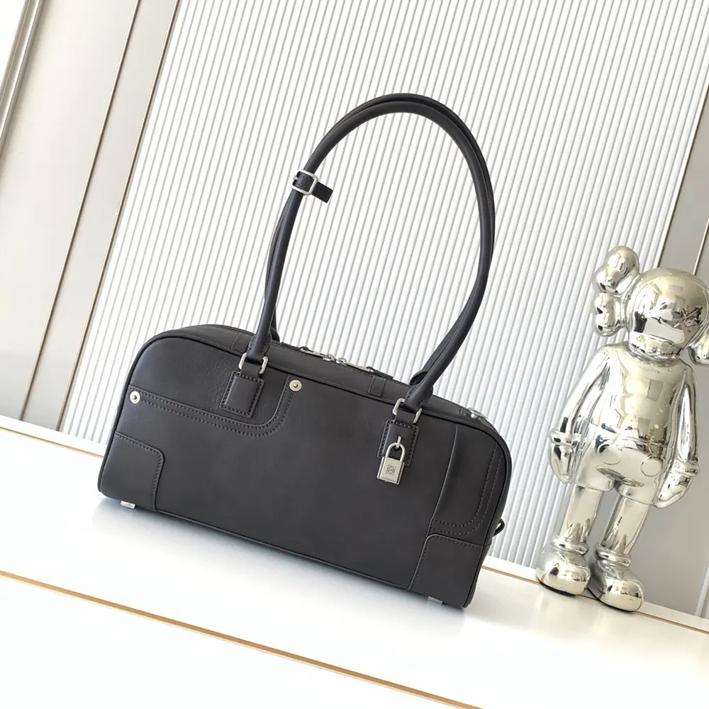 Loewe Unisex Panta Amazona 31 Cropped Bag in Shiny Calfskin A039N31X02