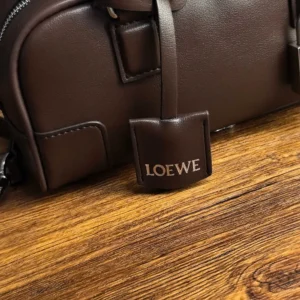 Loewe Women Amazona 23 Cropped Bag in Shiny Calfskin-Squirrel A039N23X20
