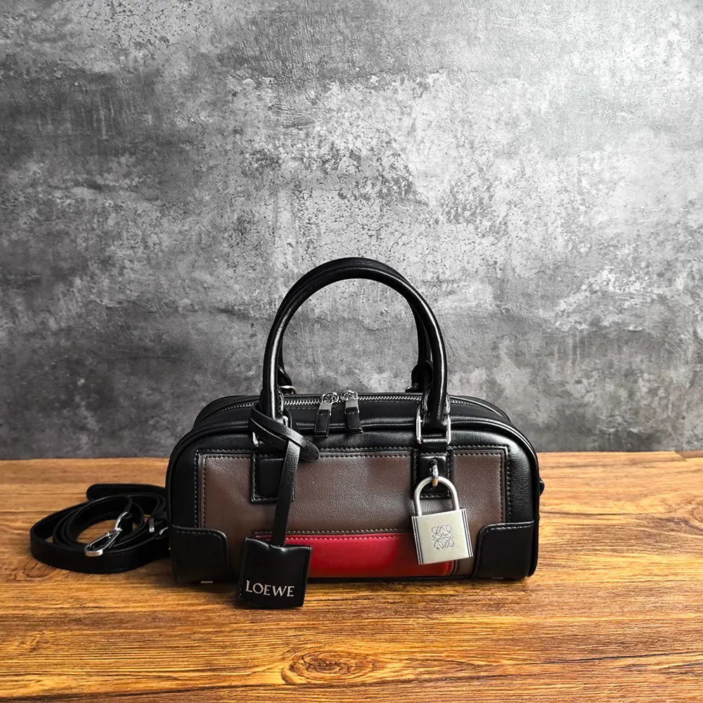 Loewe Women Amazona 23 Cropped Bag in Nappa Calfskin-Black/Burgundy