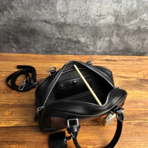 Loewe Women Amazona 23 Cropped Bag in Nappa Calfskin-Black/Burgundy
