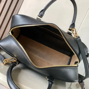 Loewe Women Amazona 28 Bag in Nappa Calfskin-Black A039N08X15
