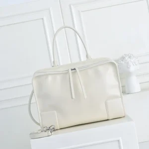 Loewe Women Large Amazona 180 Bag in Soft Calfskin-White A039ASRX02