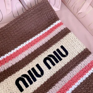 Miu Miu Women Raffia-Effect Woven Tote Bag-Tobacco/Strawberry/Natural 5BG248