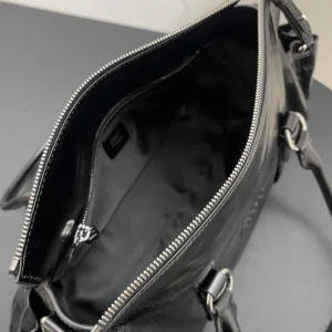 Miu Miu Women Shiny Leather Handbag-Black 5BA3282A44