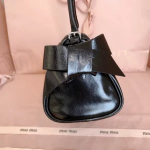 Miu Miu Women Shiny Leather Pouch-Black 5NE0292A44