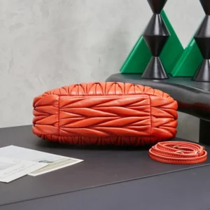 Miu Miu Women Wander Matelassé Nappa Leather Hobo Bag-Orange 5BC125