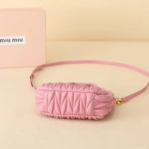 Miu Miu Women Wander Matelassé Nappa Leather Hobo Bag-Pink 5BC125