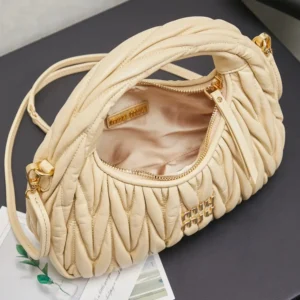Miu Miu Women Wander Matelassé Nappa Leather Hobo Bag-Soy Green
