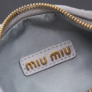 Miu Miu Women Wander Matelassé Nappa Leather Hobo Bag-Wisteria