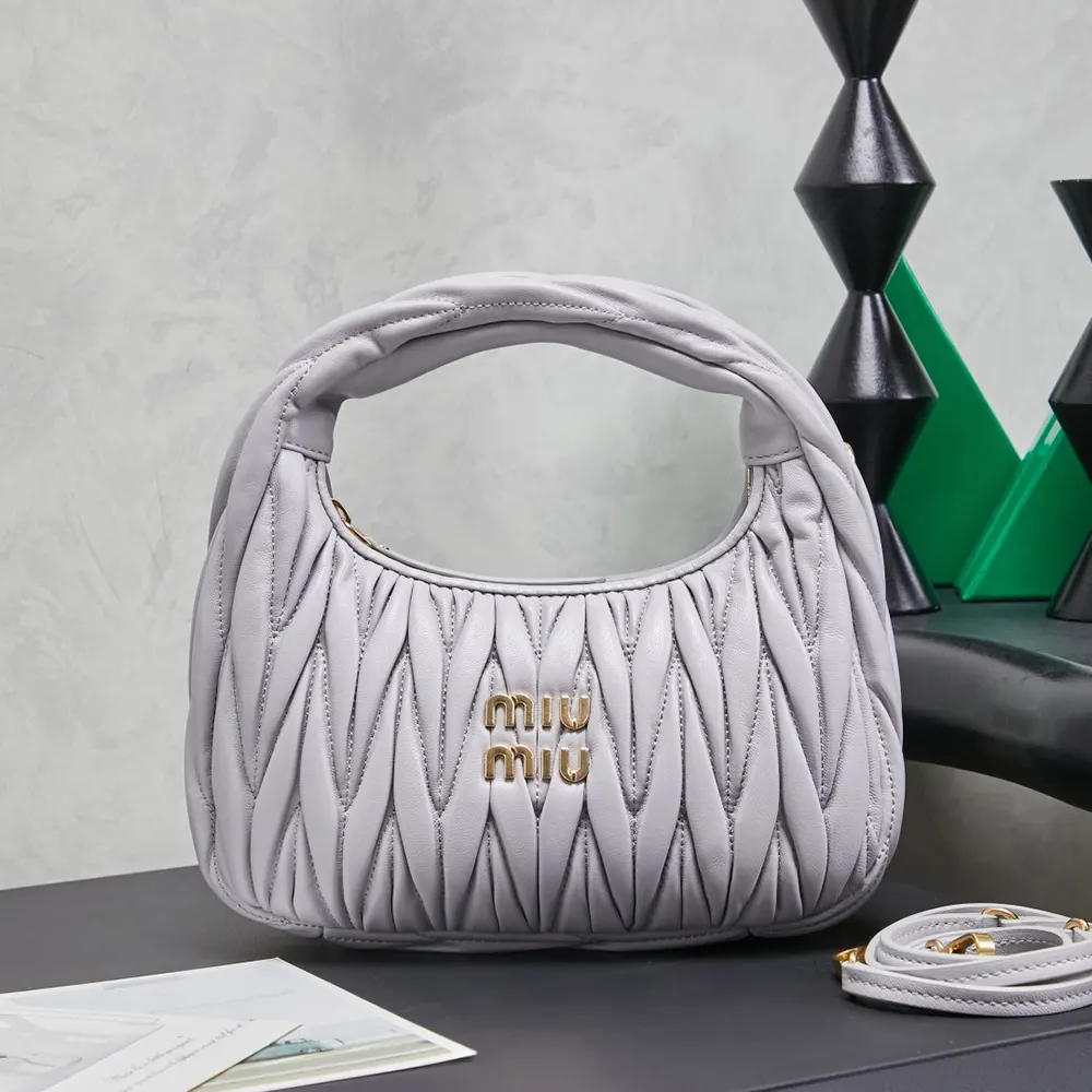 Miu Miu Women Wander Matelassé Nappa Leather Hobo Bag-Wisteria