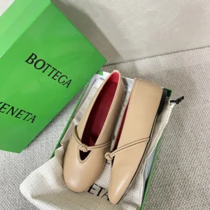 Bottega Veneta Women Rosa Mary-Jane Ballerina-Cipria 855866VB