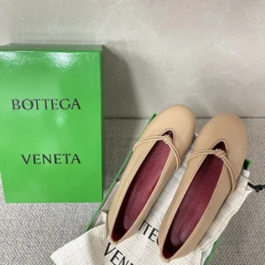 Bottega Veneta Women Rosa Mary-Jane Ballerina-Cipria 855866VB
