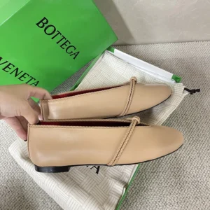 Bottega Veneta Women Rosa Mary-Jane Ballerina-Cipria 855866VB