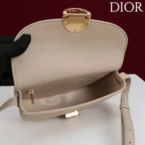 Dior Women Small Dior Médaillon Flap Bag Trench Grained Calfskin M3919QDWP