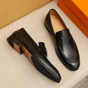 Hermes Men Honore Loafer in Calfskin-Black H232903ZA02400