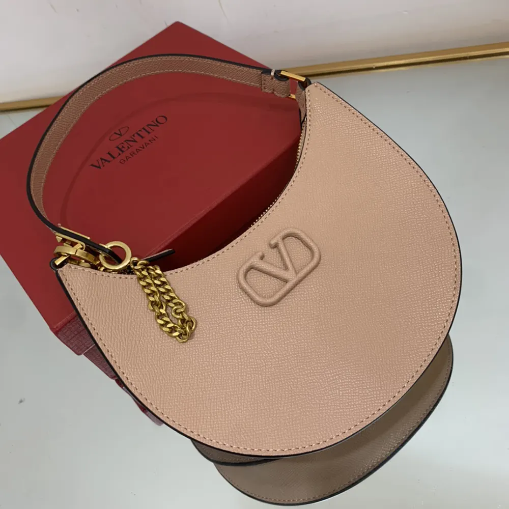 Valentino Women VLogo Signature Mini Hobo Bag in Grainy Calfskin-Pink 5 Valentino Women VLogo Signature Mini Hobo Bag in Grainy Calfskin-Pink - Image 5