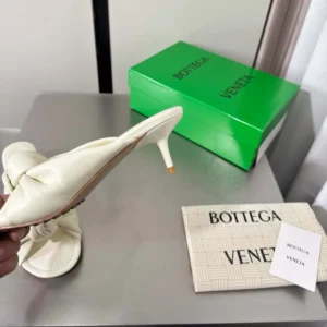 Bottega Veneta Women Cherry Mule in Supple Nappa Leather-Alabaster 868225VB