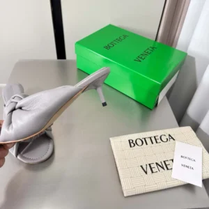 Bottega Veneta Women Cherry Mule in Supple Nappa Leather-Basalt 868225VB