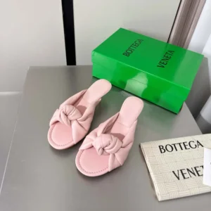Bottega Veneta Women Cherry Mule in Supple Nappa Leather-Blush 868225VB