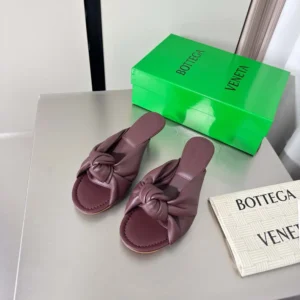 Bottega Veneta Women Cherry Mule in Supple Nappa Leather-Deep Mahogany 868225VB
