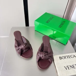 Bottega Veneta Women Cherry Mule in Supple Nappa Leather-Deep Mahogany 868225VB