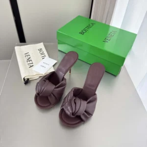 Bottega Veneta Women Cherry Mule in Supple Nappa Leather- Deep Mahogany 868229VB
