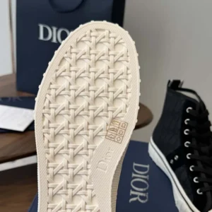 Dior Unisex Hooper High-Top Sneaker White Canvas and Navy Blue Suede Calfskin