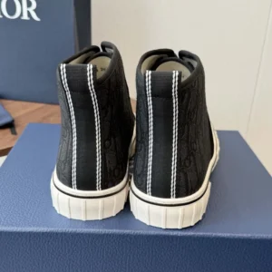 Dior Unisex Hooper High-Top Sneaker White Canvas and Navy Blue Suede Calfskin