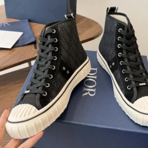 Dior Unisex Hooper High-Top Sneaker White Canvas and Navy Blue Suede Calfskin