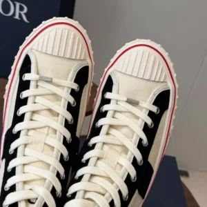 Dior Unisex Hooper High-Top Sneaker White Canvas and Navy Blue Suede Calfskin